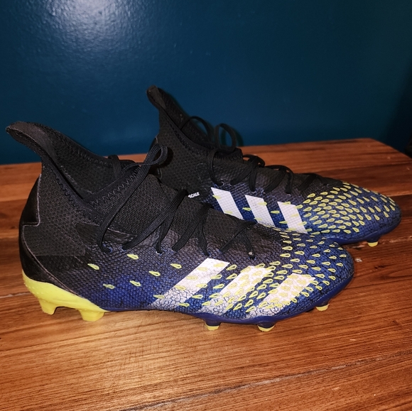 Adidas Predator Freak.3 soccer cleats - Picture 1 of 8